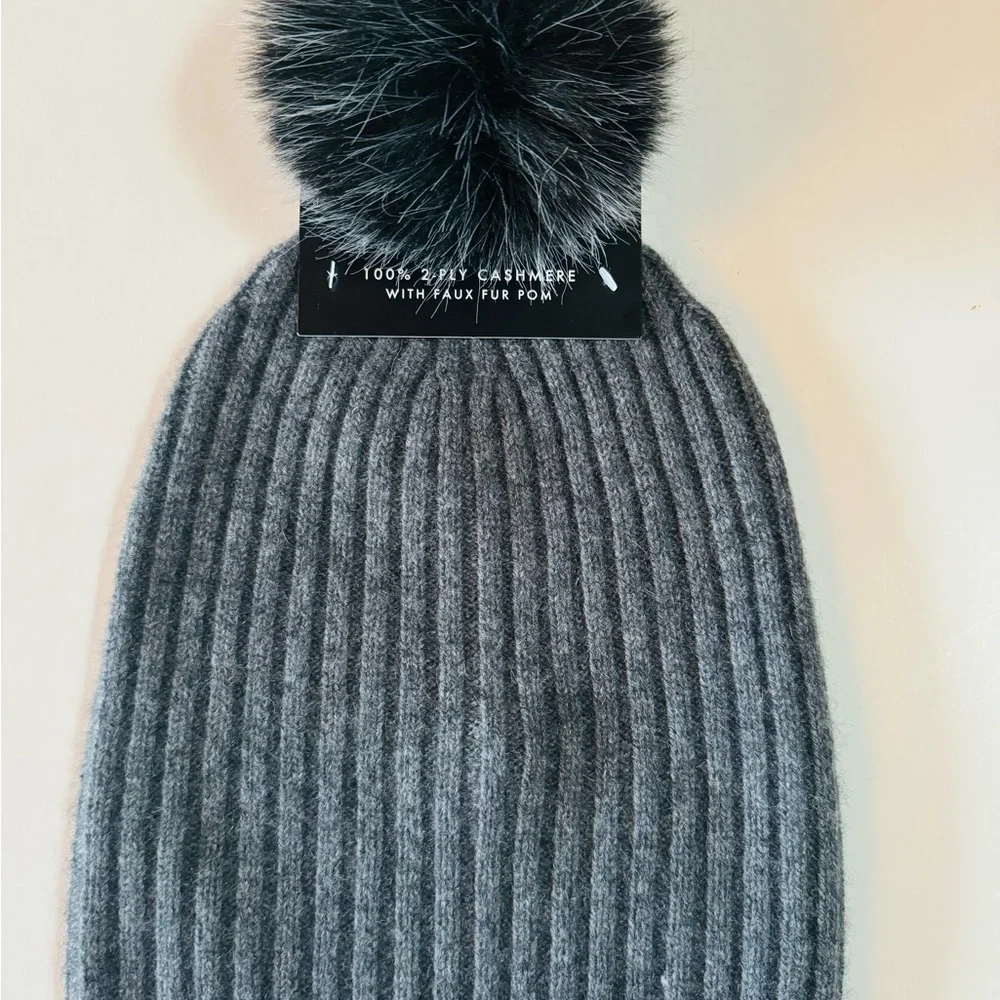 NWT Tahari dark grey cashmere hat